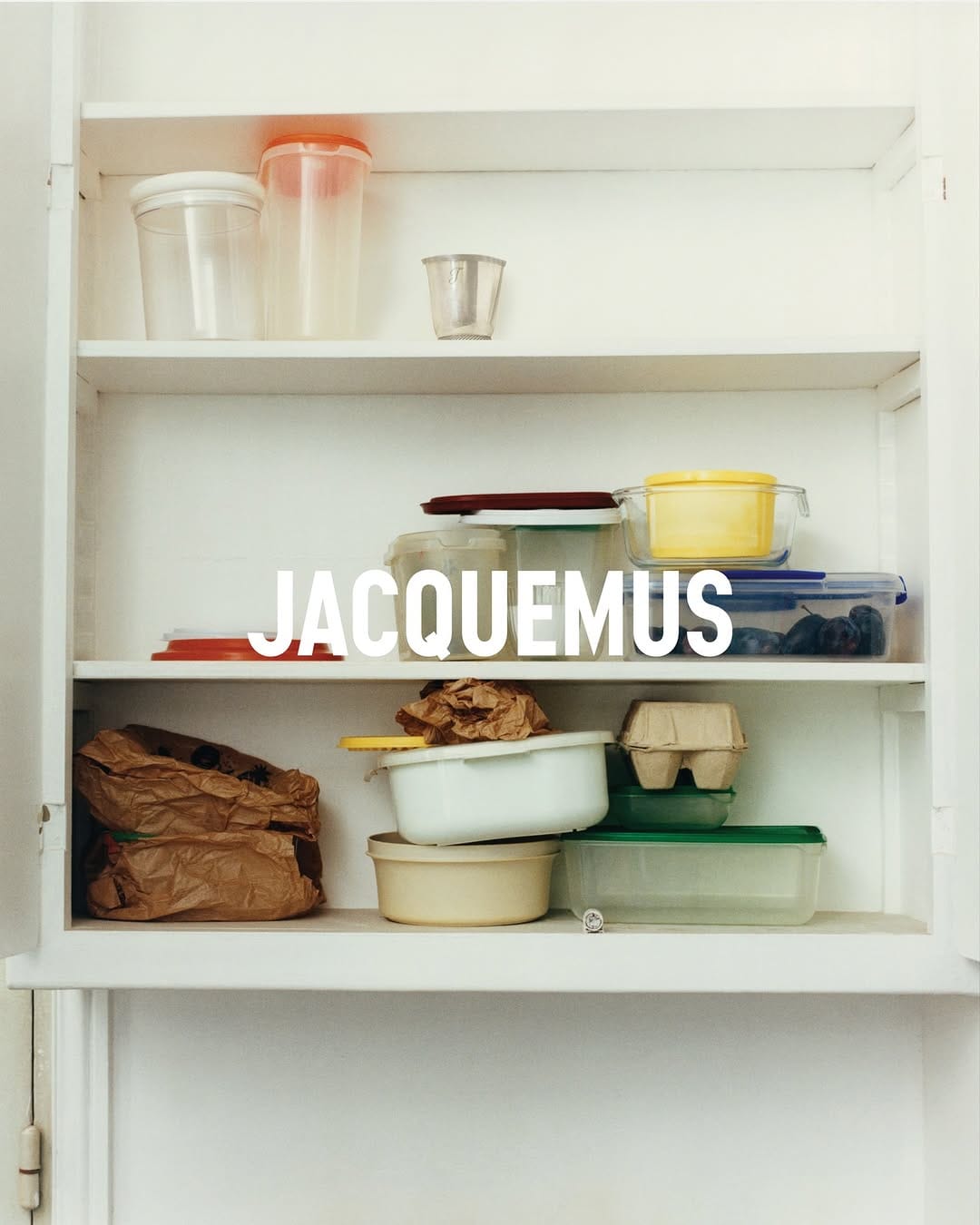 Jacquemus Le Paysan product photo: rust and mustard, fabric, natural light, image 2 of 4